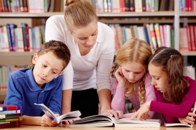 06NF2016 - Aprender com a Biblioteca Escolar: como implementar o Referencial AcBE em contexto de aprendizagem